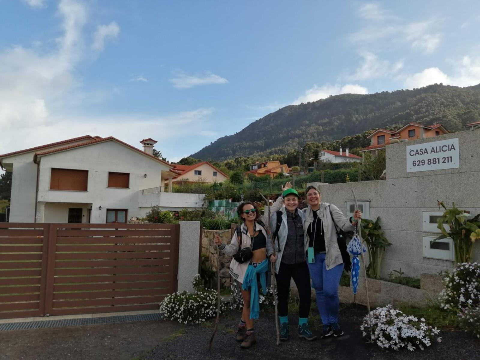 Rooms Peregrinos B Casa Alicia Rosal Exterior photo