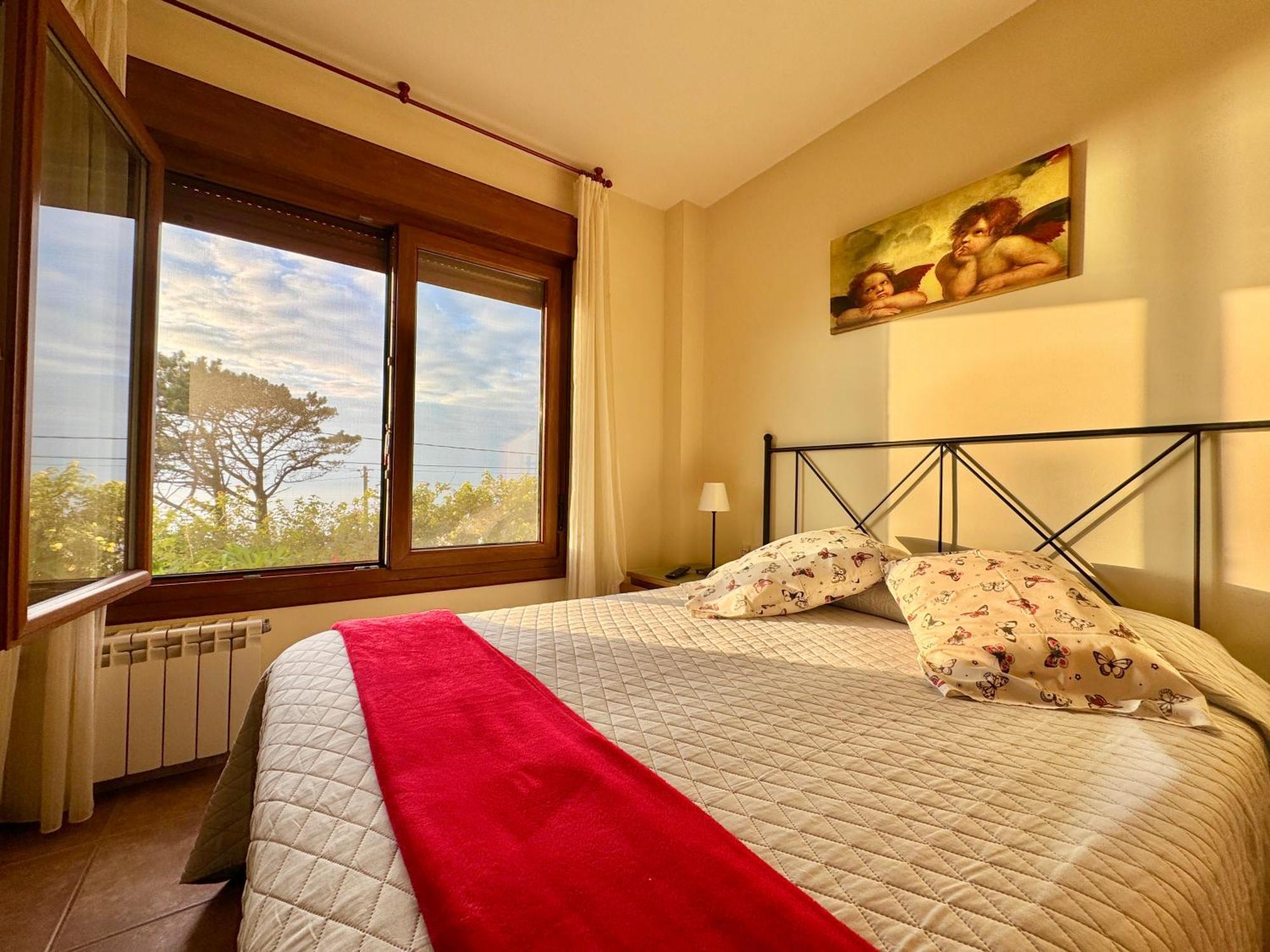 Rooms Peregrinos B Casa Alicia Rosal Exterior photo