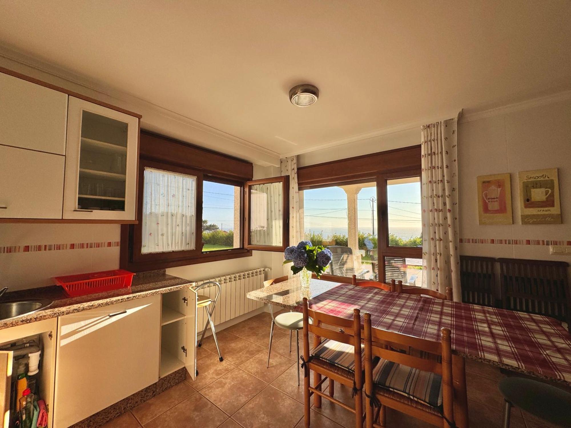 Rooms Peregrinos B Casa Alicia Rosal Exterior photo