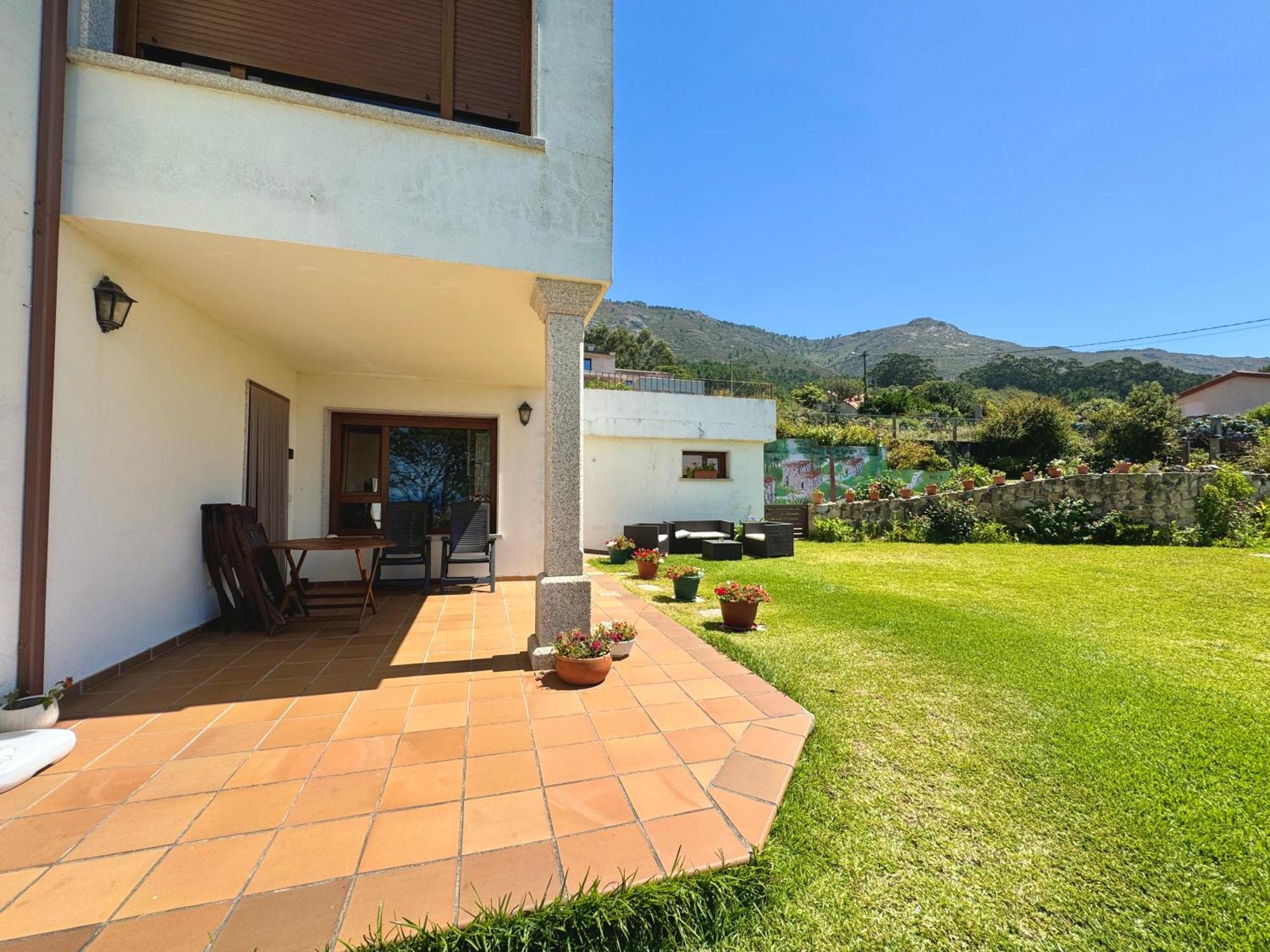 Rooms Peregrinos B Casa Alicia Rosal Exterior photo
