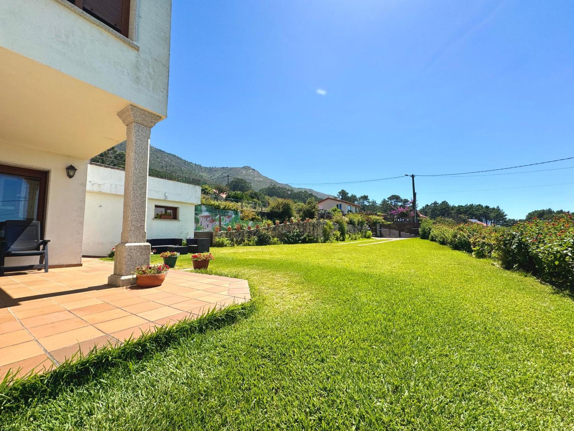 Rooms Peregrinos B Casa Alicia Rosal Exterior photo