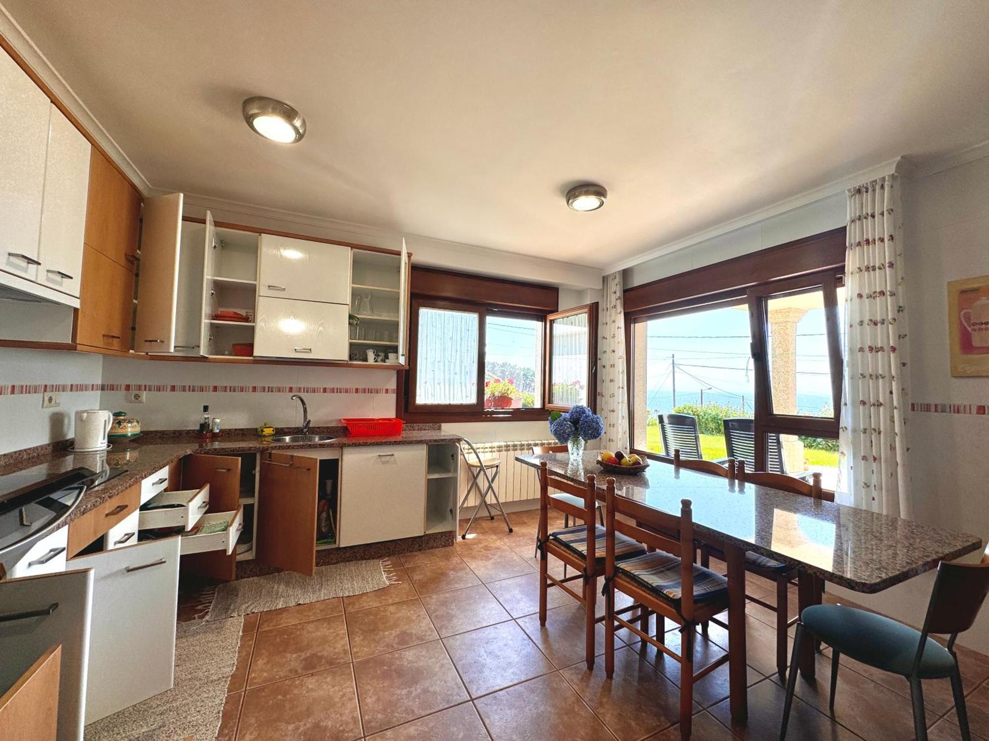 Rooms Peregrinos B Casa Alicia Rosal Exterior photo